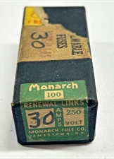 NOB Monarch Renewal Links Fuse Links 30 AMP 250 VOLT Original Box about 2/3 Full