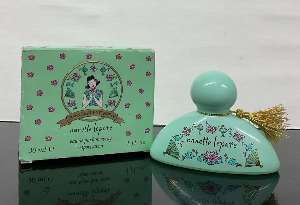 Nanette Lepore Shanghai Butterfly Eau De Parfum Spray 1.0 Fl OZ, como en la foto. Foto 2 de 4