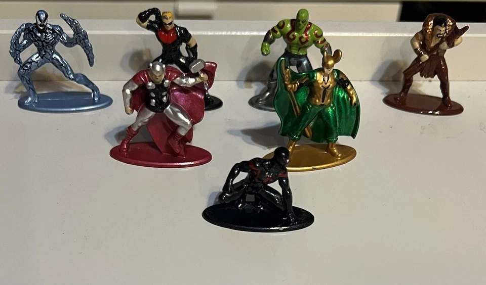 Jada Toys Marvel/DC Nano Metalfigs Mini-Figures DieCast Metal Lot of 8 Figures - Изображение 2 из 4