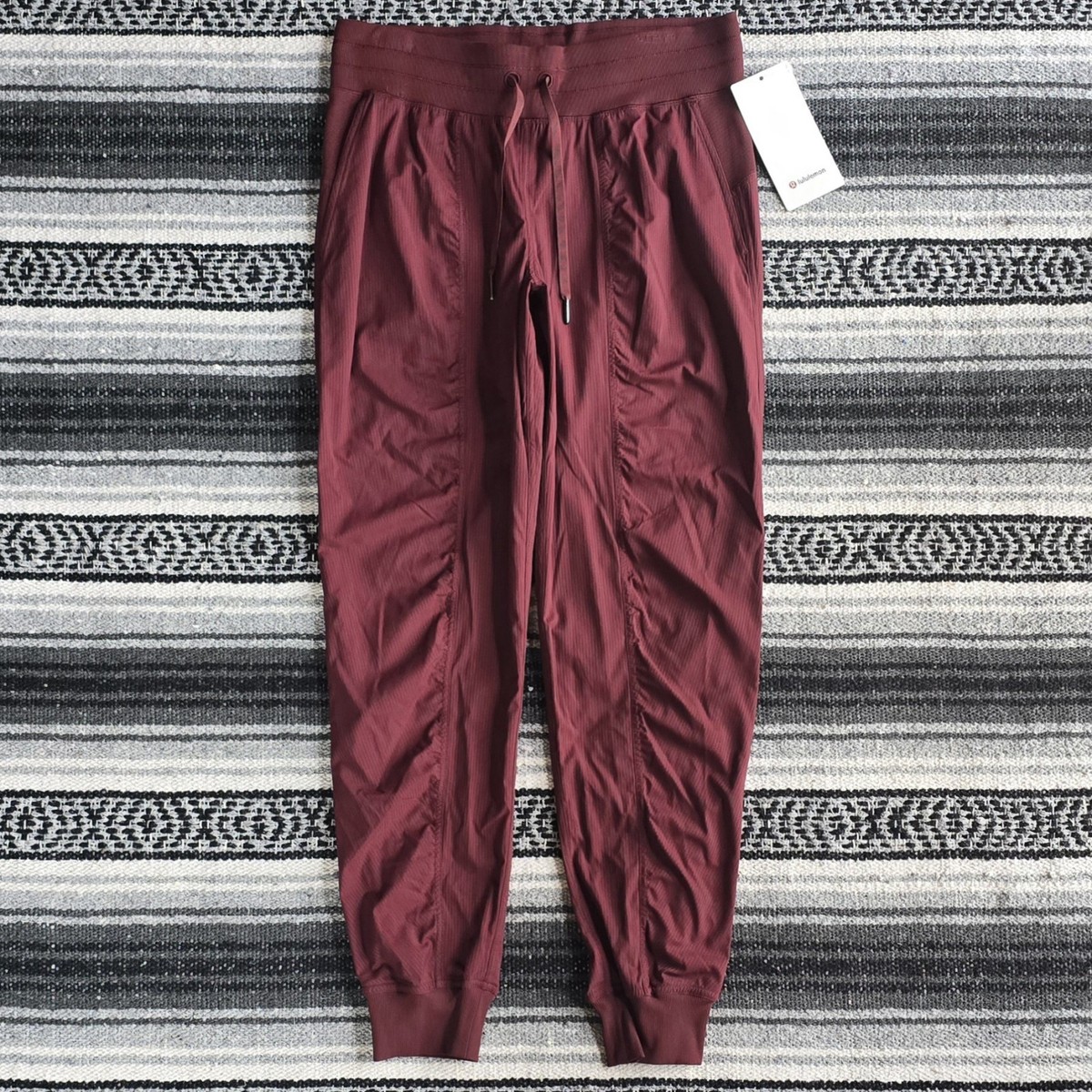 NWT Lululemon Sz 8 Mid Rise Dance Studio MR Jogger Pants