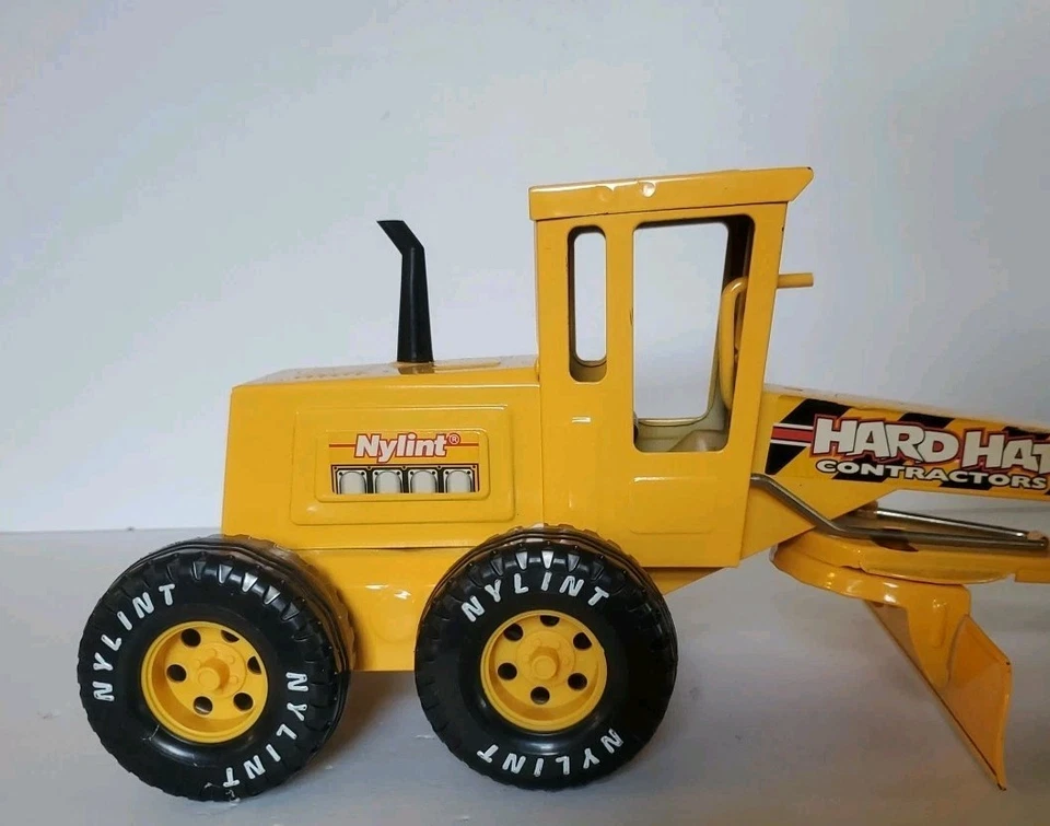 Vintage Nylint Hard Hat Road Grader With Cab Toy Pressed Steel 1/16 Scale - Image 4 of 4