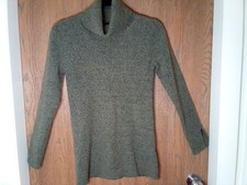 Banana Republic Green w/Black Specks Fine Merino Wool Turtleneck Sweater Sz M