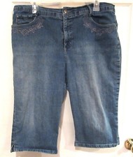 GLORIA VANDERBILT Denim CAPRIS sz 16 NEW Cropped Blue Jeans THE PERFECT FIT 44