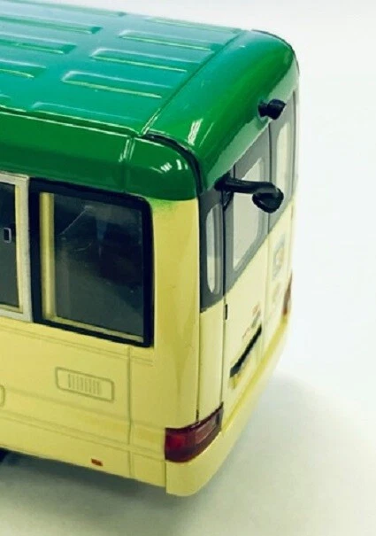 (In Stock) Takara Tomy Tomytec TLV-N Toyota Hong Kong Mini Bus Green (HK Excl.) - Image 2 of 3