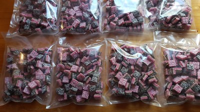 Kokos Würfel von Distler, 4x500g Beutel  = 2 KG  / 100g für  1,29  ''DIE ECHTEN''