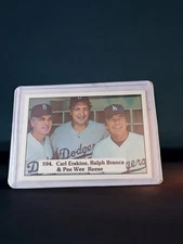 ⚾️1975 SSPC #594 Carl Erskine / Pee Wee Reese / Ralph Branca, Brooklyn Dodgers
