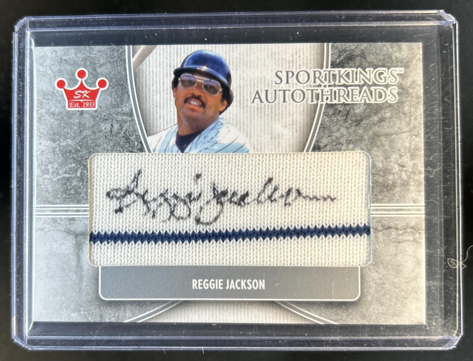 2009 Sportkings Reggie Jackson Silver Game Used Jersey Auto Autograph #AT-RJ view 1