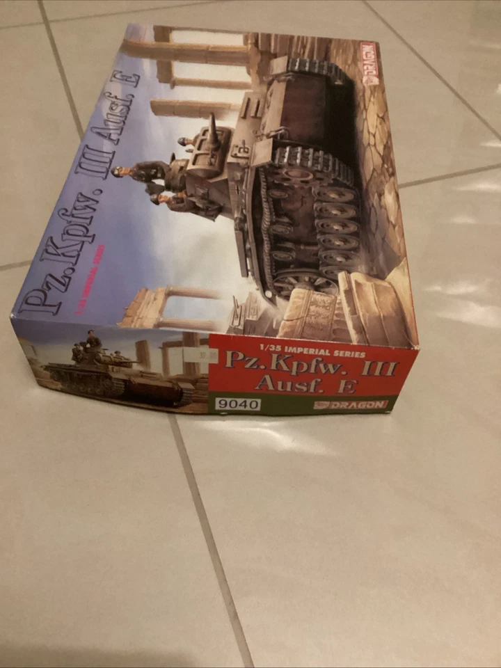 DRAGON 9040-Pz.Kpfw.III Australia.E-scala 1:35 - Immagine 2 di 4