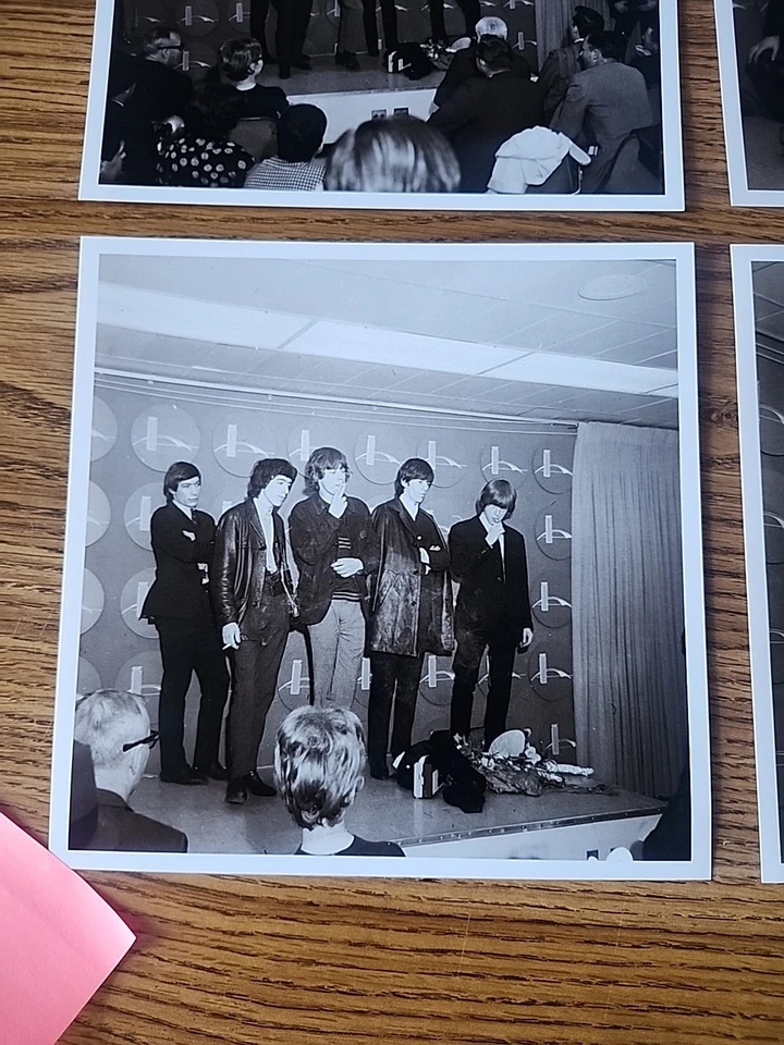 The Rolling Stones at Kennedy Airport 2 de junio 1964 fotos de negativos originales Foto 4 de 4