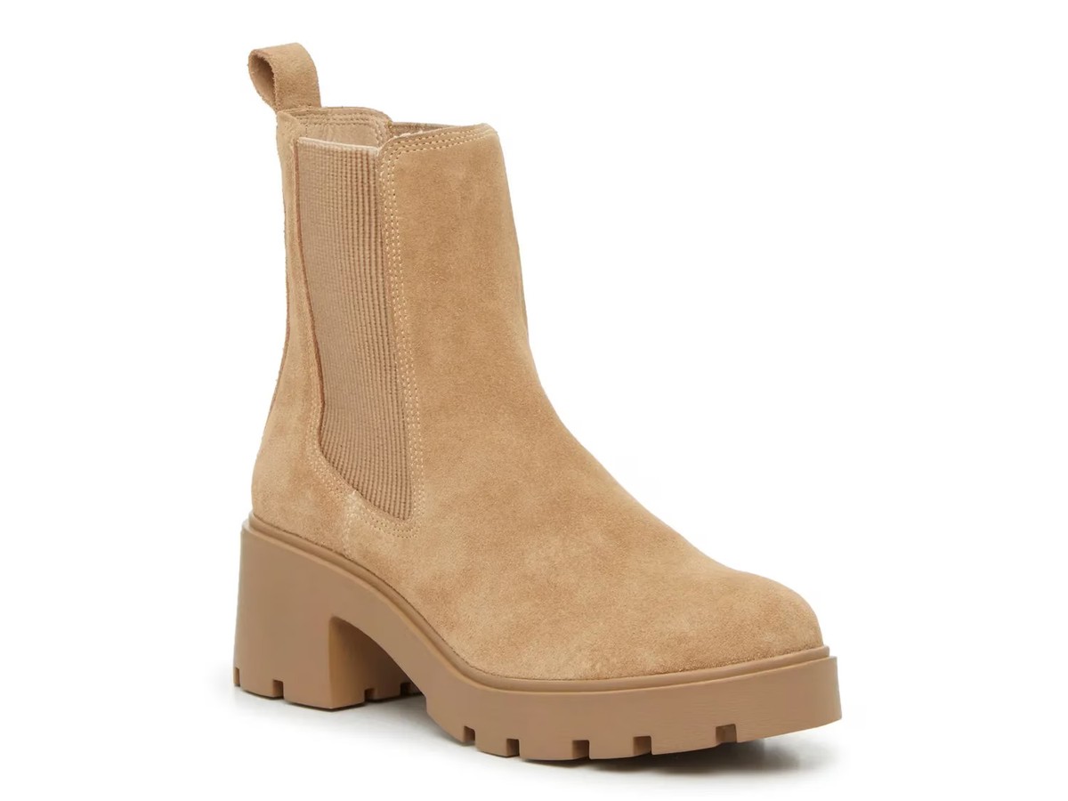 Woman's Boots Steve Madden Honored Chelsea Bootie