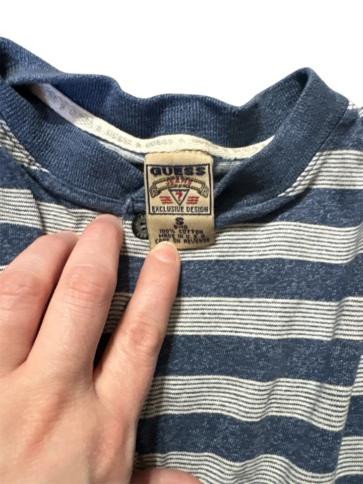 Camisa Polo Guess Niños Pequeña (8-10) Rayas Azules Logo Manga Corta Jóvenes Niños Foto 2 de 3