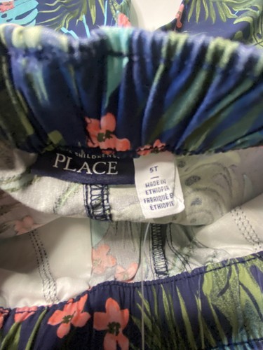 The Children's Place Boy's Shorts Sz 5T Hawaiian Print NWT Front & Back Pockets - Picture 6 of 7