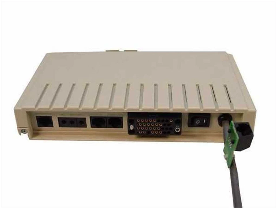 Adtran 1202.060L1 TSU 2nd Gen. LT T1/FT1 DSU/CSU with LCD - RS-232/V.35 - Image 2 of 3