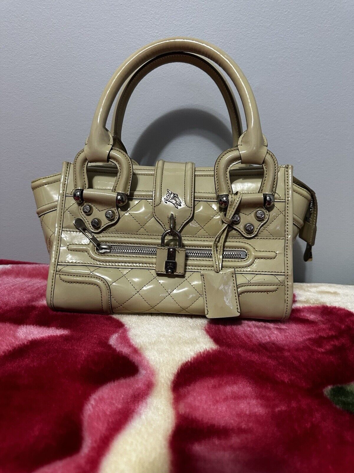 Picture 1 of 4