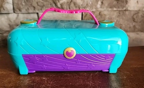 Polly Pocket Playset - Party , Concert Stage with 3 Dolls - Picture 11 of 15
