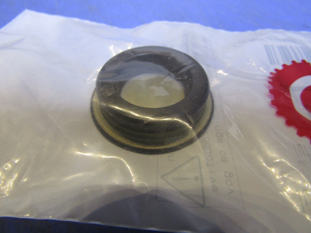 Tuff Torq Genuine 187T0136300 Transmission Seal Cap OEM for