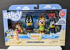 Bluey "Family Beach Day" Adventure Set with Bingo, Dad, Mum  Bluey NIB 