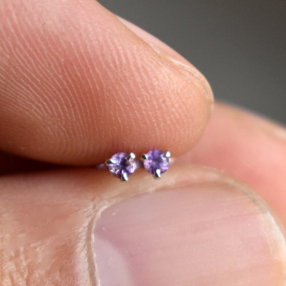 Lindo presente redondo 0,06 ct ametista natural parafuso prisioneiro de ouro branco 14k real - Imagem 2 de 4