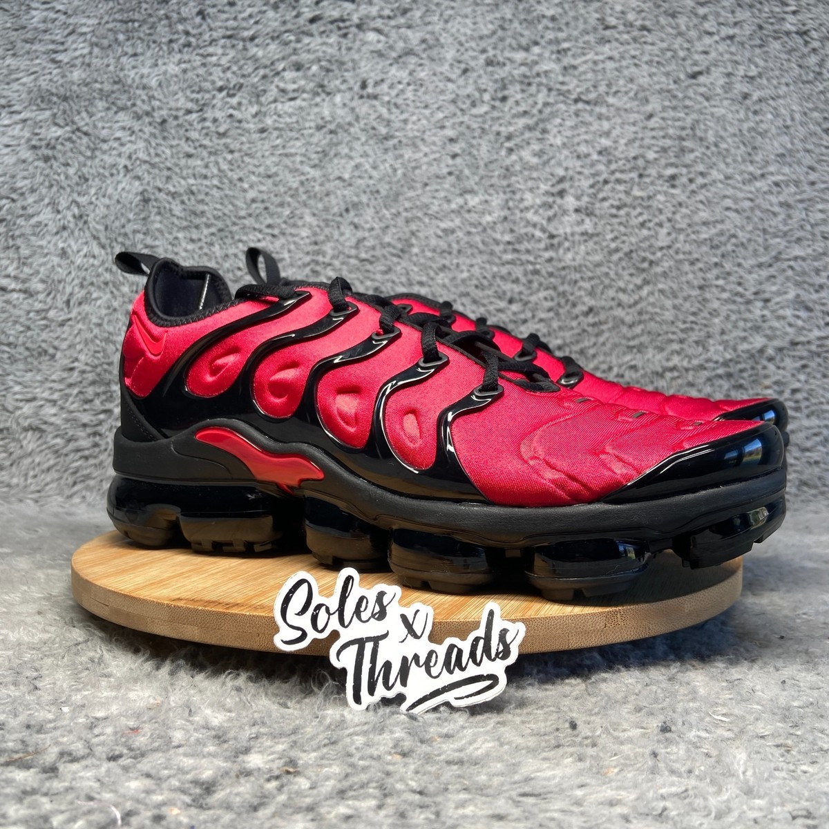 Nike Air VaporMax Plus Size 11 Men University Red Black CU4863-600