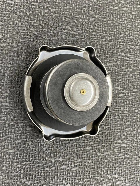 2011-20 JEEP GRAND CHEROKEE 5.7L HEMI RADIATOR CAP OEM 52028974AA - Image 3 of 4