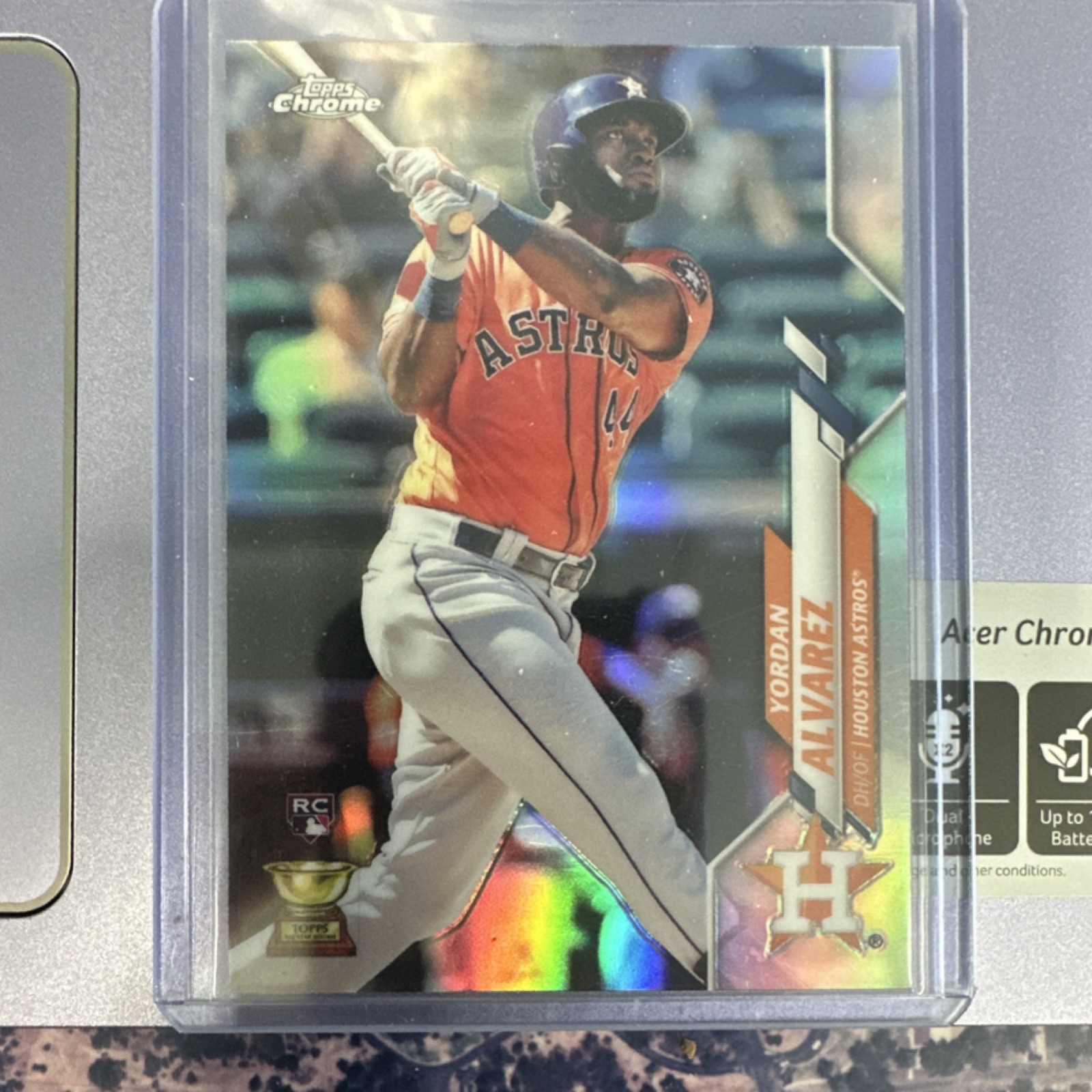 2020 Topps Chrome - Yordan Alvarez #200 Prism Refractor Houston Astros (Rookie)