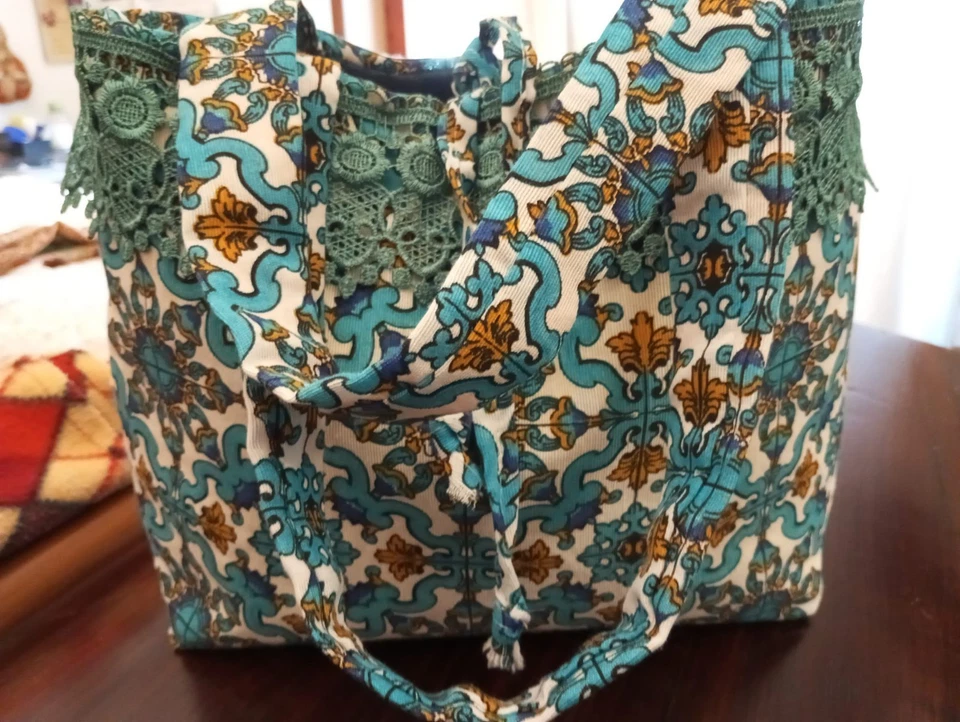 #Borsa# Da# Passeggio# Con# Pizzo Di Spagna# - Immagine 3 di 4