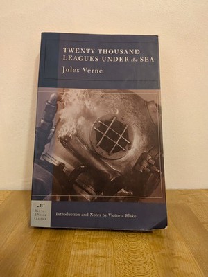 Twenty Thousand Leagues Under the Sea Barnes & Noble Classics