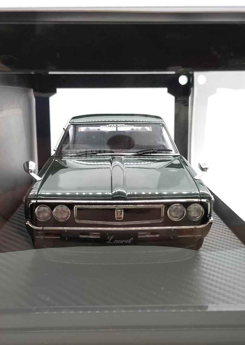 Ignition Model 1/18 Nissan Laurel 2000SGX (C130) Green Model Car