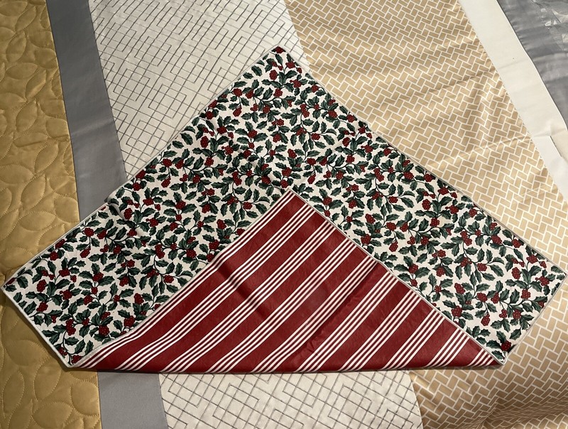 Longaberger Reversible Accent Square 24" Holly/Berry Red Stripe in bag