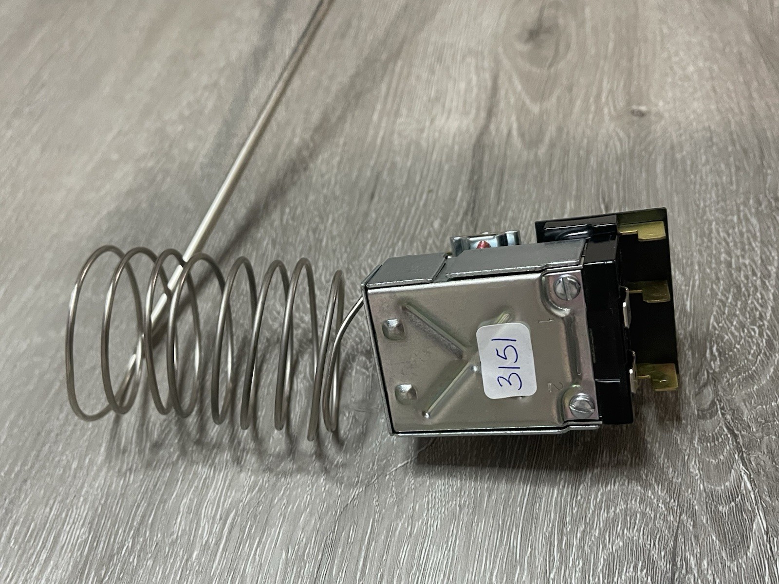 Robertshaw KKTB-18-48 Range Oven Thermostat 5A 120VAC MT 599°F