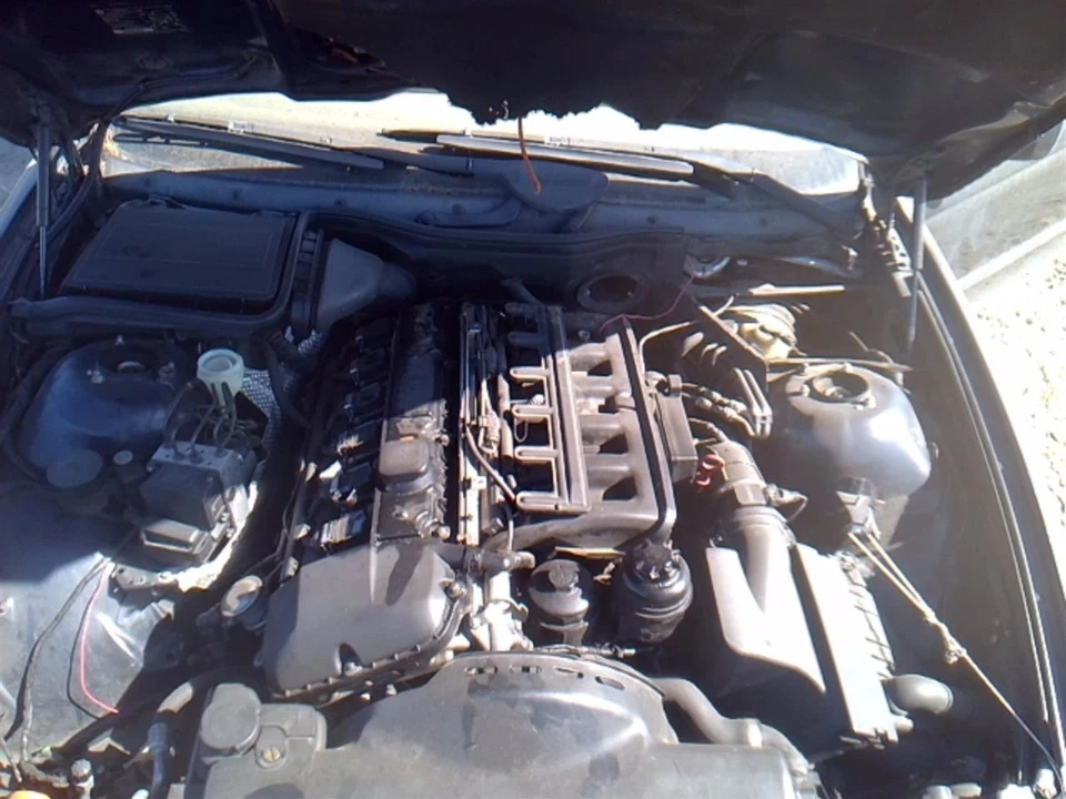 Brake Master Cylinder With Dynamic Stability Control Fits 98-03 BMW 540i - Image 2 of 4