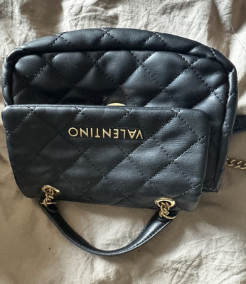 Valentino Damen Schultertasche Leder schwarz gesteppt Kette Drehverschluss