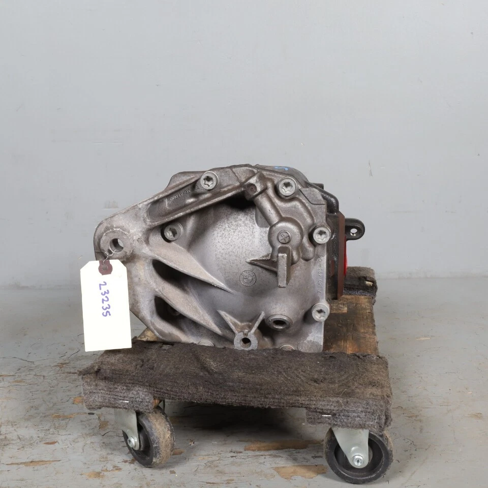2014-2016 BMW 228i 335iGT M235i Rear Differential Carrier 33107605591 OEM Used Foto 3 de 4