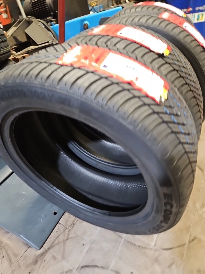 4 PNEUS 245/45 R19 102Y XL SUPERIA ECO 4S PRIX x 4 PNEUMATIQUES NEUFS 4 SAISONS - Photo 4/4