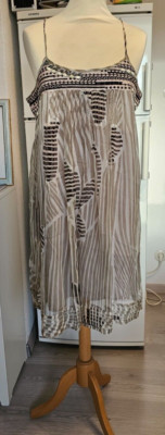 Kleid Kleider NEU Khaki  Größe L, DERHY Marke,Originalpreis 89,  ,