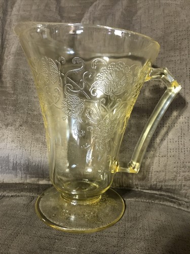 Vintage Hazel Atlas Yellow Depression Glass Florentine No 2 Pitcher 7.5" 28 oz - Picture 3 of 11