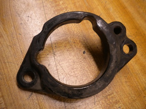 2009 Harley Davidson Sportster XL1200 883 REAR LEFT ENGINE MOTOR MOUNT BRACKET - Picture 2 of 2