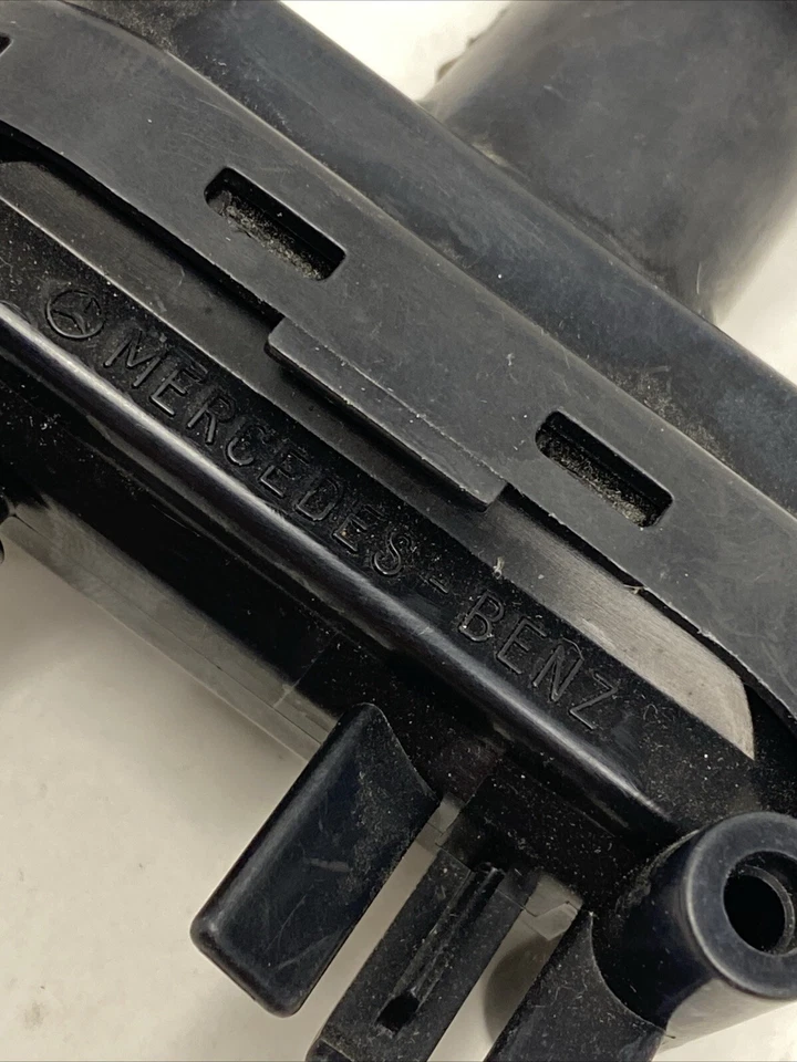 Actuador de cerradura de puerta OEM MERCEDES W126 280SE 300SE 380SE 420SE 500SE 560SE NUEVO  Foto 3 de 3