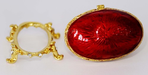 Zanzibar Small Bejeweled Red Egg Trinket Box on Stand. - Picture 6 of 7