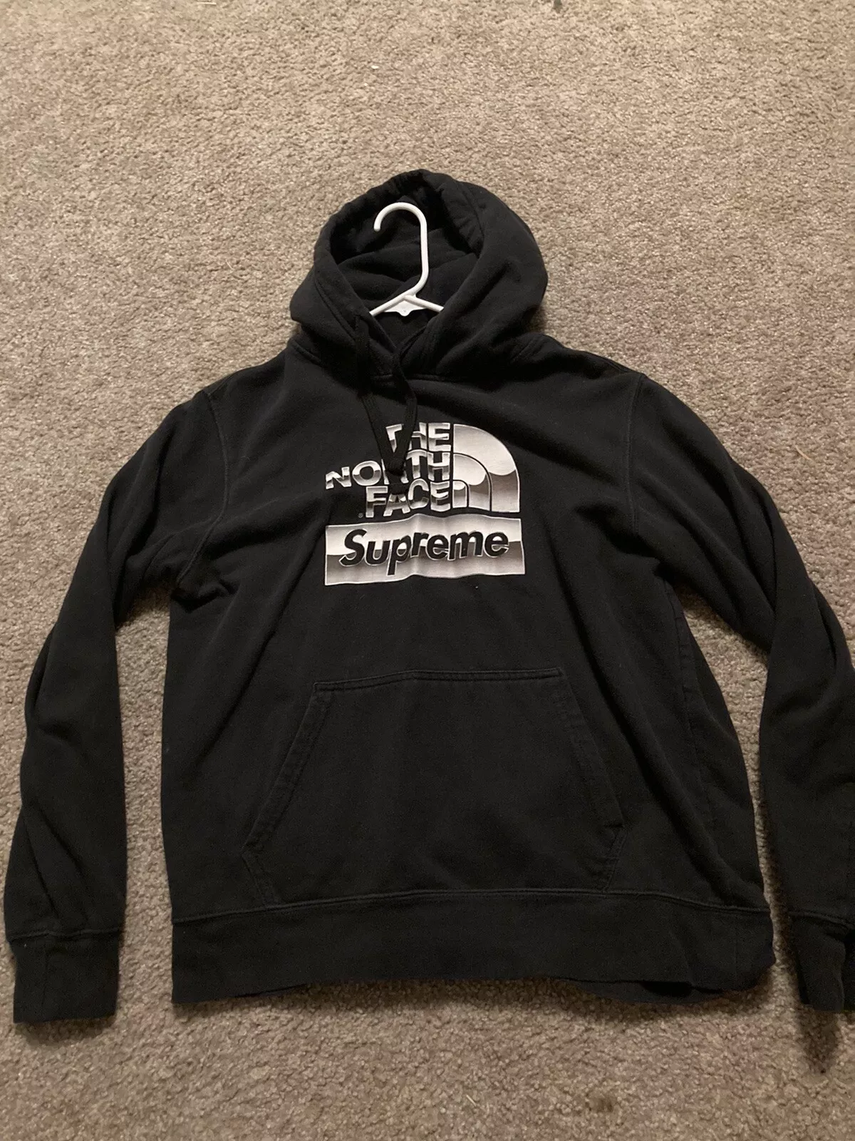 Sweat à capuche métallique Supreme x TNF   Moyen