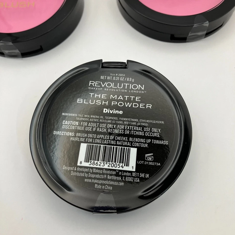 Revolution Makeup London The Matte Blush Divine 3 Set Pink Powder Longwear - Image 3 of 3