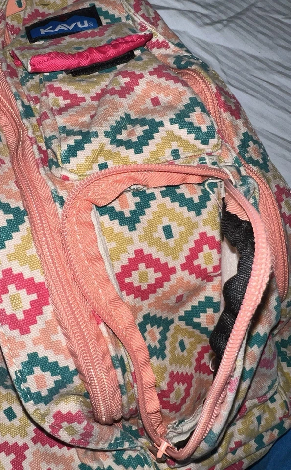 KAVU Cactus Bloom Sling Backpack /cute Rope Strap Popular Pattern! - Image 4 of 4