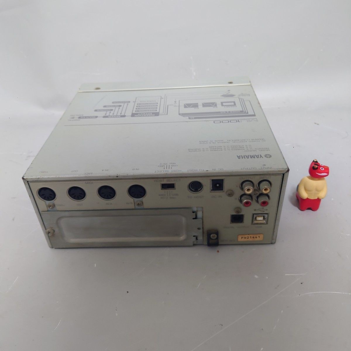 【ジャンク】YAMAHA MU10 TONE GENERATOR レア品 Yamaha MU1000 Tone Generator Motif Sound Module Synthesizer