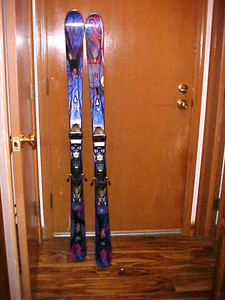 K2 Women's SUPER FREE 153 cm Skis, All Terrain Rocker Marker Bindings 120-76-104