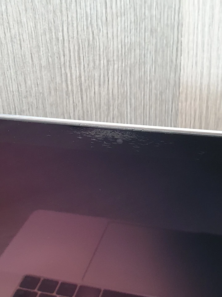 A1707 Apple MacBook Pro 15" i7 16GB 256GB Silver Monterey 2016 Grade D EA0612 - Image 4 of 4