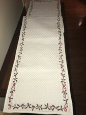 Christmas Holiday TABLE RUNNER EMBROIDERED Holly Leaves "New" 14x72