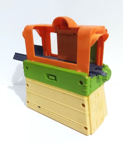 CHUGGINGTON Assorted PIECES - TRACKS - LAUNCH & GO ROUNDHOUSE - REPAIR STATION - Picture 4 of 12