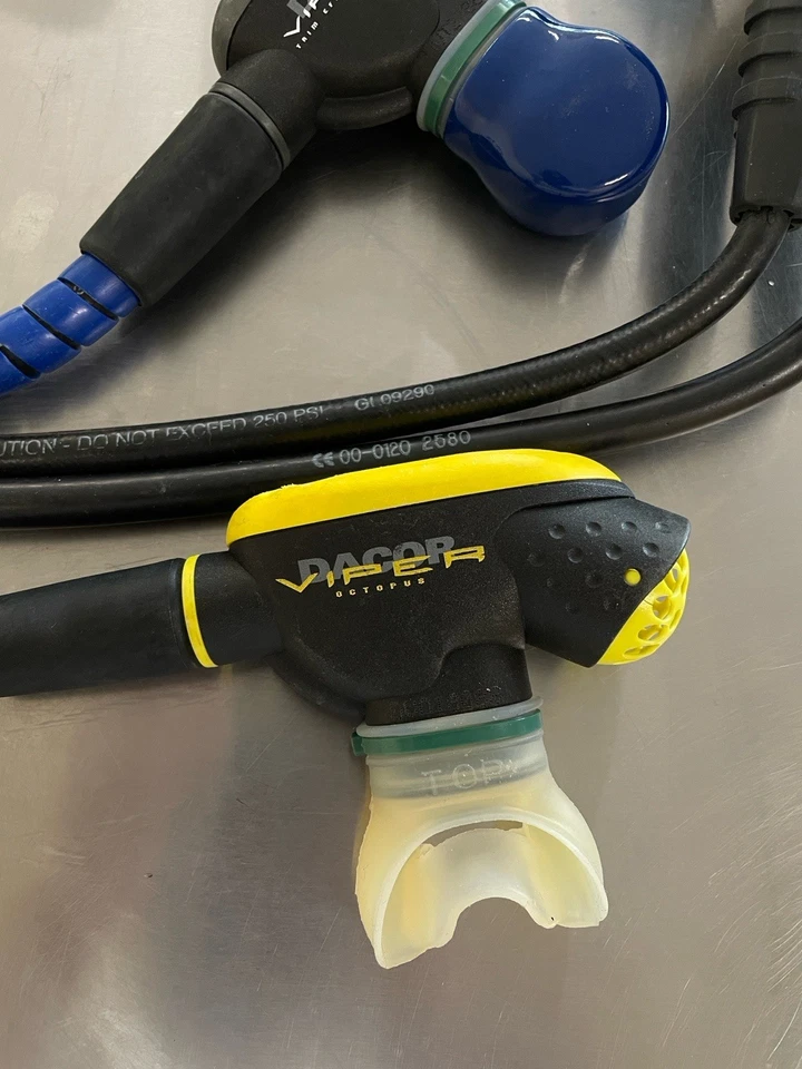 Dacor Viper 1st & 2nd Stage w/ Octo & Aeris Atmos 100s Dive Computer (Dive Gear) - Image 2 of 4