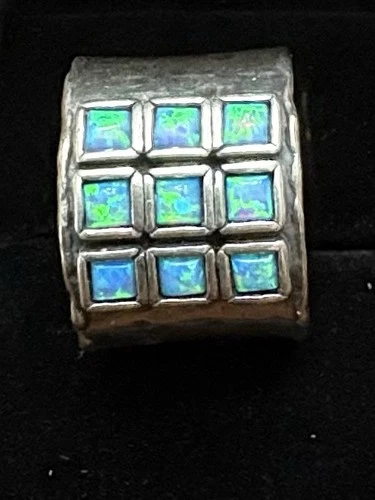 Vintage 925 Silver Ring with 9 Opals - weight 9grams  Size 9.5