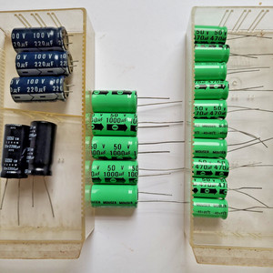 Mouser, Elna, Nippon Chemi-con Radial Capacitors Lot of 20 New Old Stock
